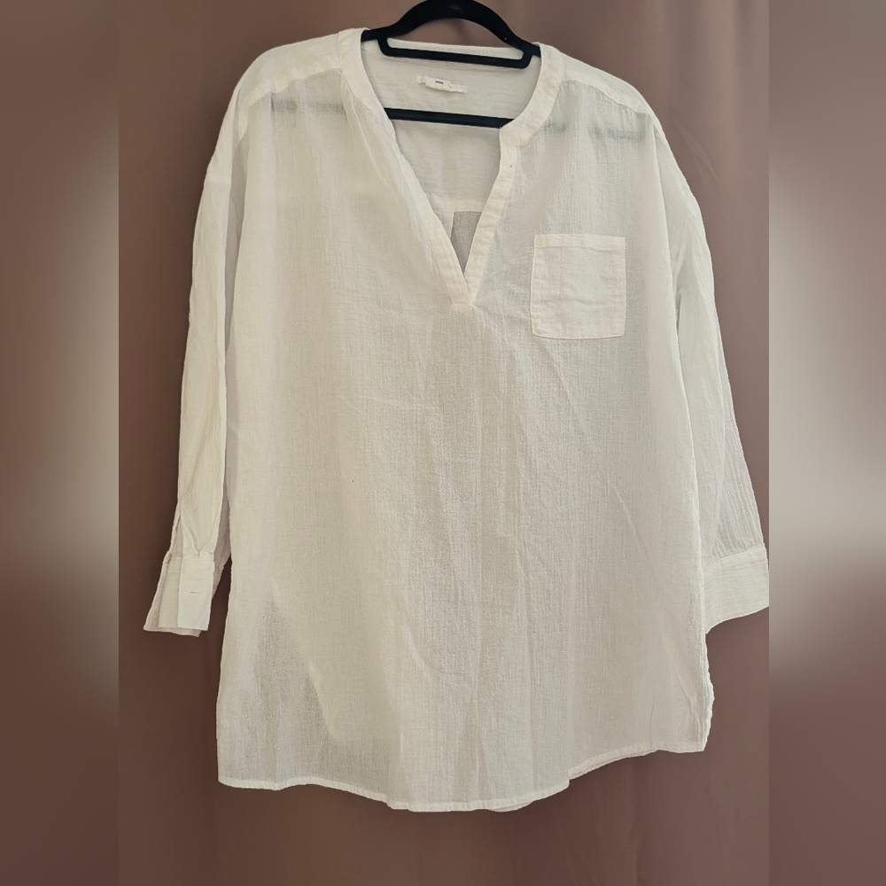 2/$30 O'Neill Cream Textured Fabric with Brown Tag Size L